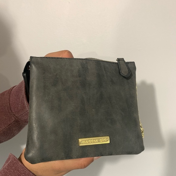 Grey Madden Girl crossbody purse - Picture 2 of 2